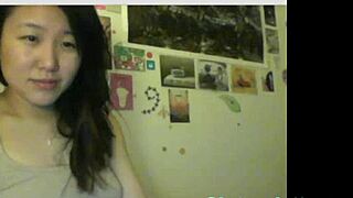 Cute Asian Teen Twerks Her Tight Ass On Webcam For Viewers