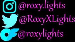 Roxy tænder sit nye sex tape med hård fucking og cumshot