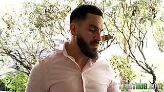 Osláv Nový rok s Cherry Fae a Peter Green v tomto špeciálnom videu