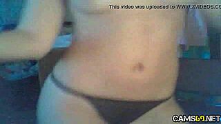 Amateur Babe Masturbates Ass On Webcam