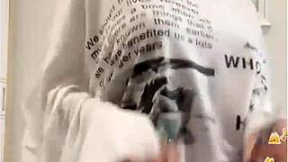 i'm on bigo live doing a sexy show with my hung horny pussy for viewers