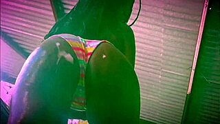 i watched the ebony stripper at the car wash in dallas texas, her bikini got ripped during the performance.