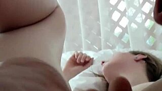 Hot blonde squirts in Bali! 💦