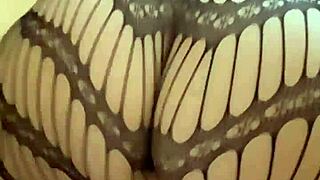 аматьорска жена ibi в секси боди чорапогащник моли за снимане!