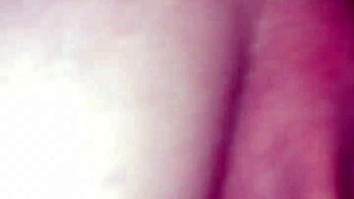 Is that shemale teasing in the glory hole?