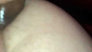 Is that shemale teasing in the glory hole?