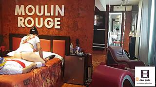 Peruvian couple in team jersey plays a wild game at hotel