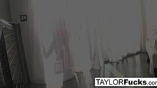 Obdivuju Taylor Vixen jako Wonder Woman