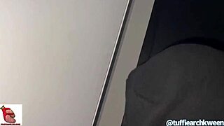 i'm sniffin' and suckin' them big feet