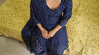 Village Girl's First Time Sex With Boyfriend Hindi