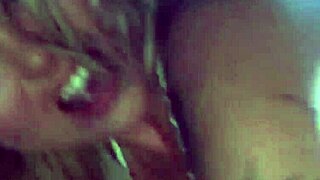 Anna Nova nyter interracial trekant hele natta