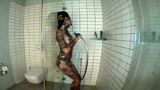 i fucked inked hottie lucy zzz in the shower
