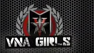 MILF ordeñando polla Julia Ann folla con tetas y chupa polla dura en un paseo salvaje