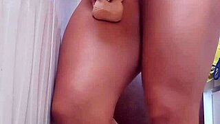 I saw my wife playing in the bathroom before she went to work, it was so fun.