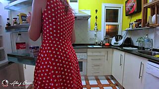 Second day of lockdown in Spain with a pin-up girl