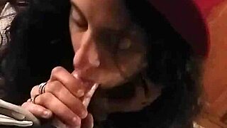 Wonder women amateurs give amazing blowjobs in costume