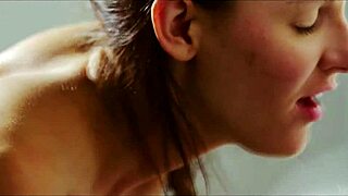 Can Leila Lick Kira to Orgasm?