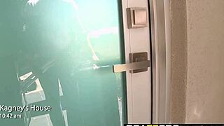 kagney linn karter teaches big cocks in office stockings