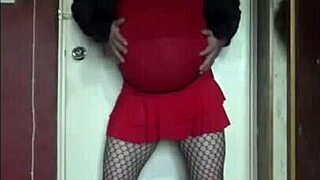 in twenty twenty three i wanna swallow your pee but i got these stockings on wrong and im bisexual crossdressing