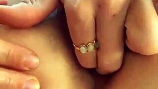 Solo Woman Enjoys Double Penetration