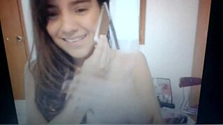 maiite chats on webcam