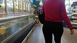 flashing boobs in the shop 😏