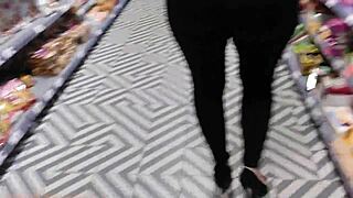 flashing boobs in the shop 😏