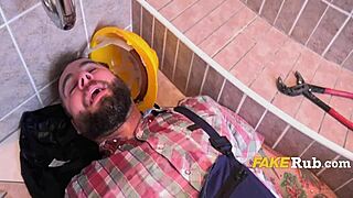 hardcore threesome with glasses babe sucking cock doggystyle bent over