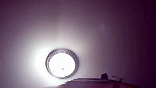 Angelg a Kuzz sensualně jezdí a končí výstřiky