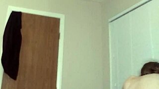 เมียกำลังทำอาหารเย็นอร่อยให้กินคืนนี้สุดเงี่ยน