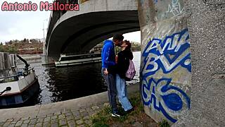 Wow! Remaja Rusia penurut 18+ dijemput di jalan buat aksi POV liar!