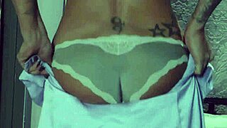 Juelz Lets Johnny Fuck Her Tight Ass