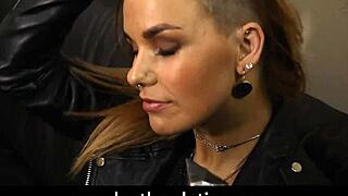 rock chick in leather biker gear 😎