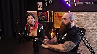 I feel so aroused watching queen and iron in crossdressing oral and assfucking action