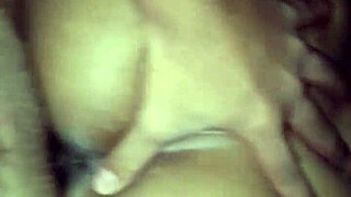 my girlfriend's rich twerks showing her vagina