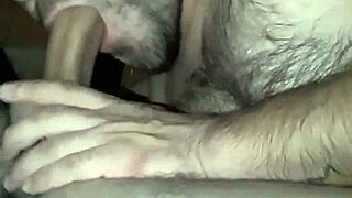 Argentinian Amateur Delivers Intense Outdoor Blowjob In Public Park