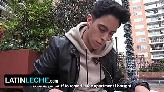 야 네이트 웨인, 뒤에서 처음 박히는 거지?