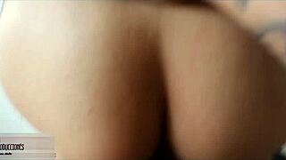 의붓누나 자위하다 걸쳐짐