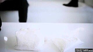 Curvy MILF babe Diamond Foxxx craves dick riding hard, handjob and pussy play.