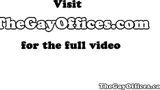 Gaysex hunk pejabat dirim dan dikongkek