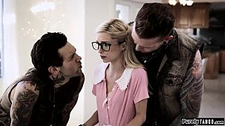 Curvy MILF babe Diamond Foxxx craves dick riding hard, handjob and pussy play.