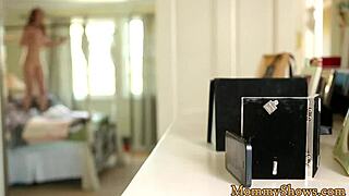 섹시 의붓딸 계모랑 보지 문지르며 트라이빙 풀 무비