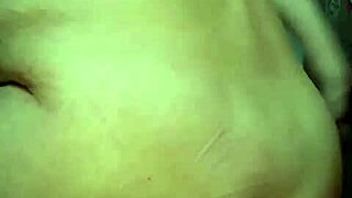 A Loira Continuou Arrombando O Rabo Até Ficar Com A Rosa Inchada E Se Mijar Toda