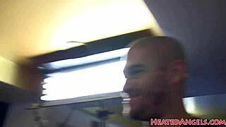 wow, stunning alt beauty!