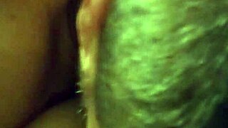 แฟนสาวแบบบ้านๆ โดนทุบในโรงรถ