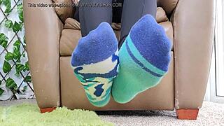 Teen 18+ femdom mistress jerks off with smelly feet and big ass