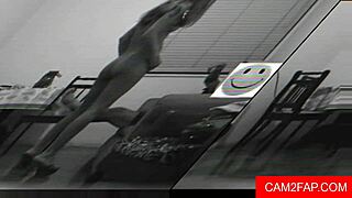 Raw couple fucks pussy in wedding porn video