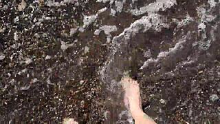 Real Life Sharing Girlfriend With Black Friend In Doggystyle Blowjob And Shaved Pussy Fucking