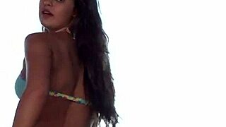 Kacey toying her hot wet pussy