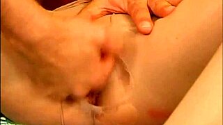 Fuck me in stockings and give me a cumshot?